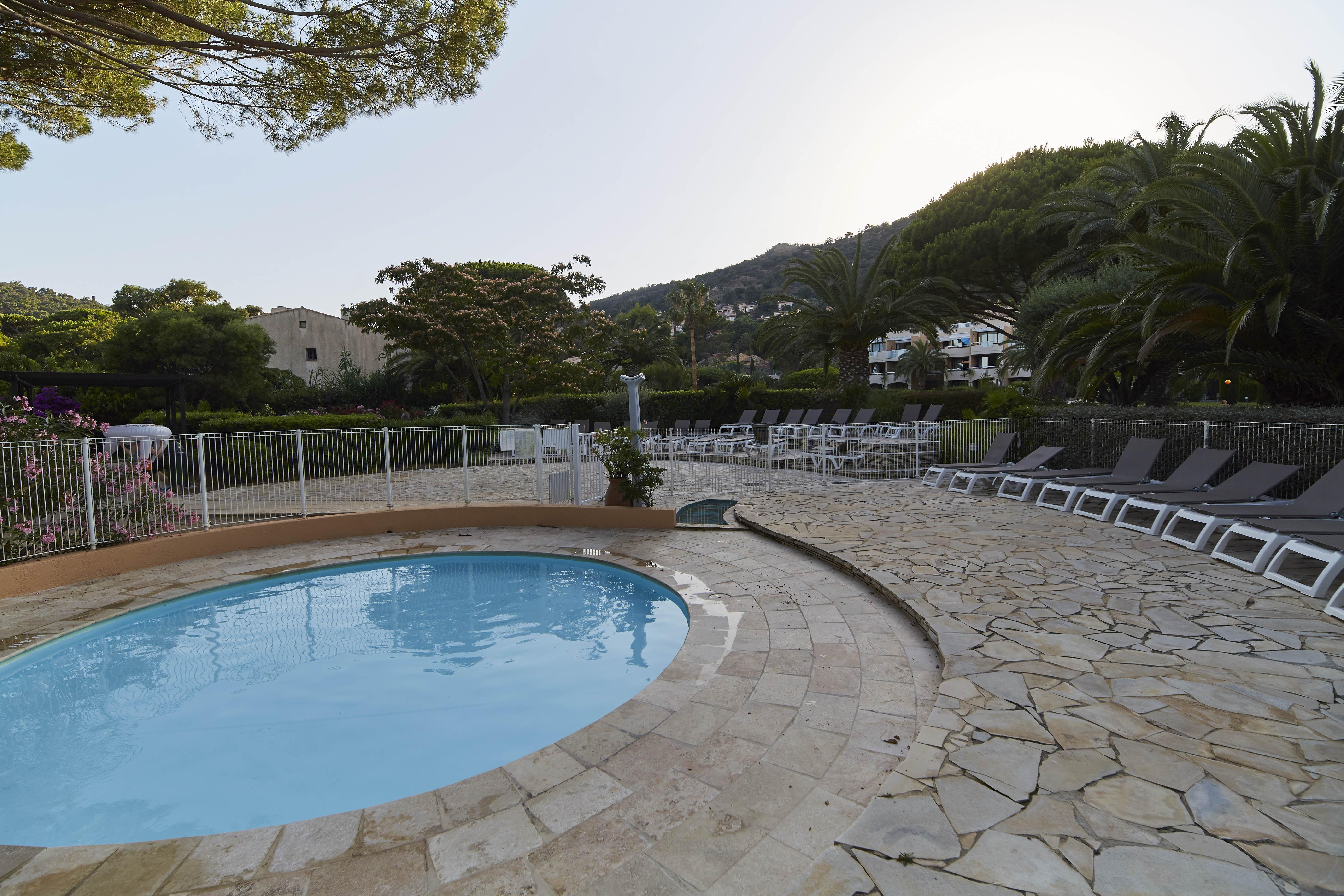 Residence Pierre & Vacances L'Anse De Pramousquier ル・ラヴァンドゥー エクステリア 写真