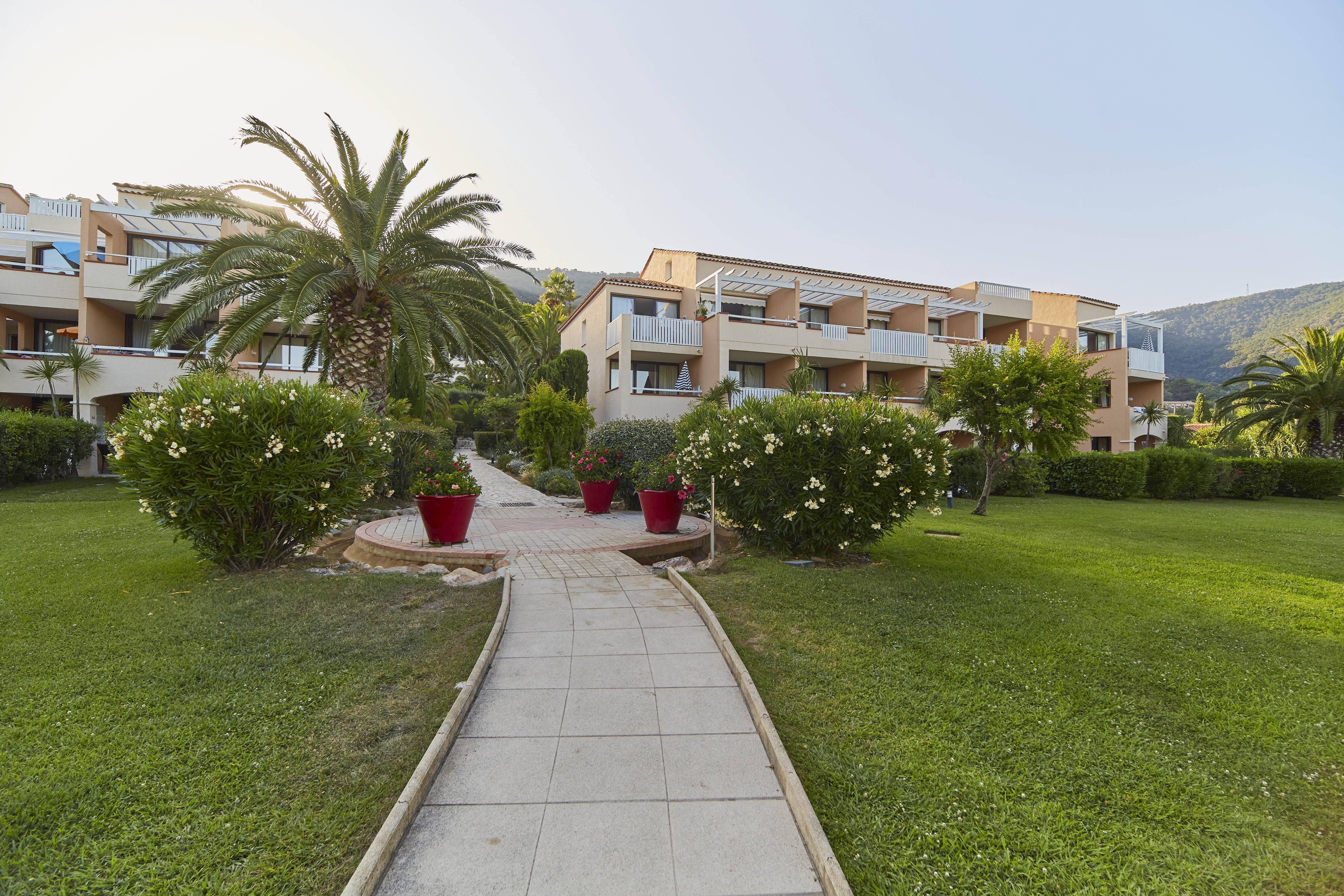 Residence Pierre & Vacances L'Anse De Pramousquier ル・ラヴァンドゥー エクステリア 写真
